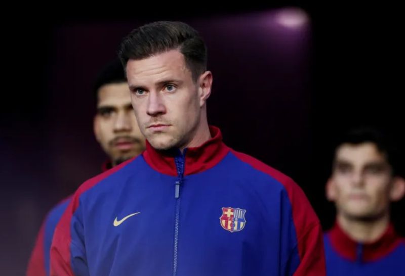 Marc-André ter Stegen nổi bật với phản xạ nhanh và khả năng chơi chân hiện đại