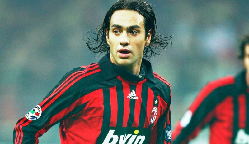 Trong màu áo AC Milan và tuyển Ý, Alessandro Nesta luôn là biểu tượng của sự điềm tĩnh và đẳng cấp