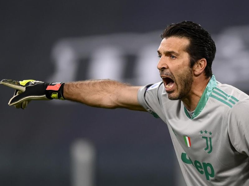 Sở hữu hơn 1.100 trận đấu, kỷ lục sạch lưới Serie A